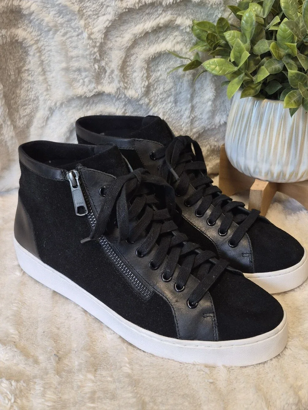 Vionic Splendid Torri Black Leather High Top Sneaker Shoes Women's Size 9.5